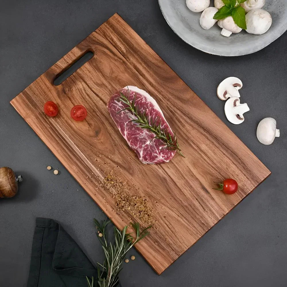 Classic Cutting Board | Knife-Friendly